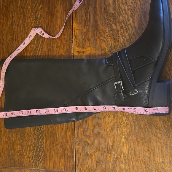 Baretraps Black Low Heel Boots New Without Box Size 9 M - Picture 15 of 16